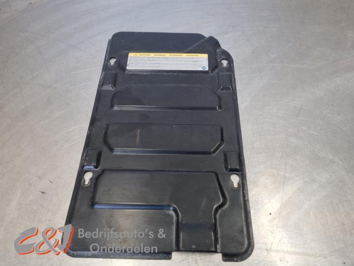 Couvercle de la batterie d'un Mercedes Sprinter, Autos : Pièces & Accessoires, Batteries & Accessoires, Mercedes-Benz, Utilisé