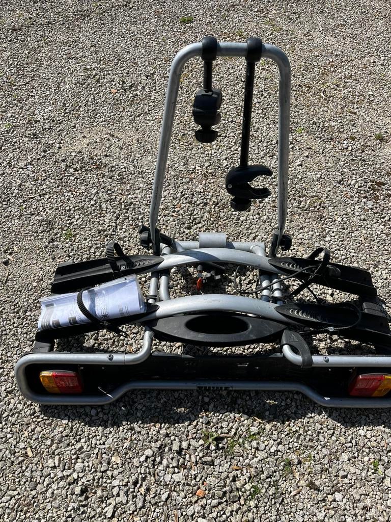 Porte-vélos Thule type 945, Support d'attelage, 2 vélos, Pneus larges, Enlèvement