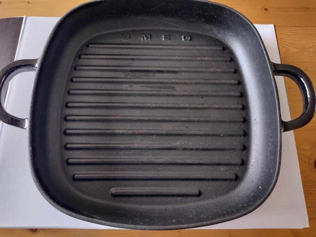 Smeg gietijzeren grillpan, Ophalen, Zo goed als nieuw, Gietijzer, Koekenpan of Braadpan