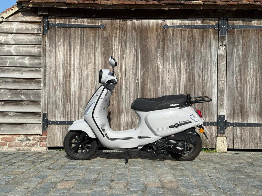 Scooter Neco 125cc, Enlèvement, Comme neuf