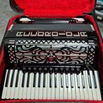 Accordiola accordeon 4 korig in zeer goede staat -Italia, Muziek en Instrumenten, Ophalen, Gebruikt, Met koffer, Toetsaccordeon