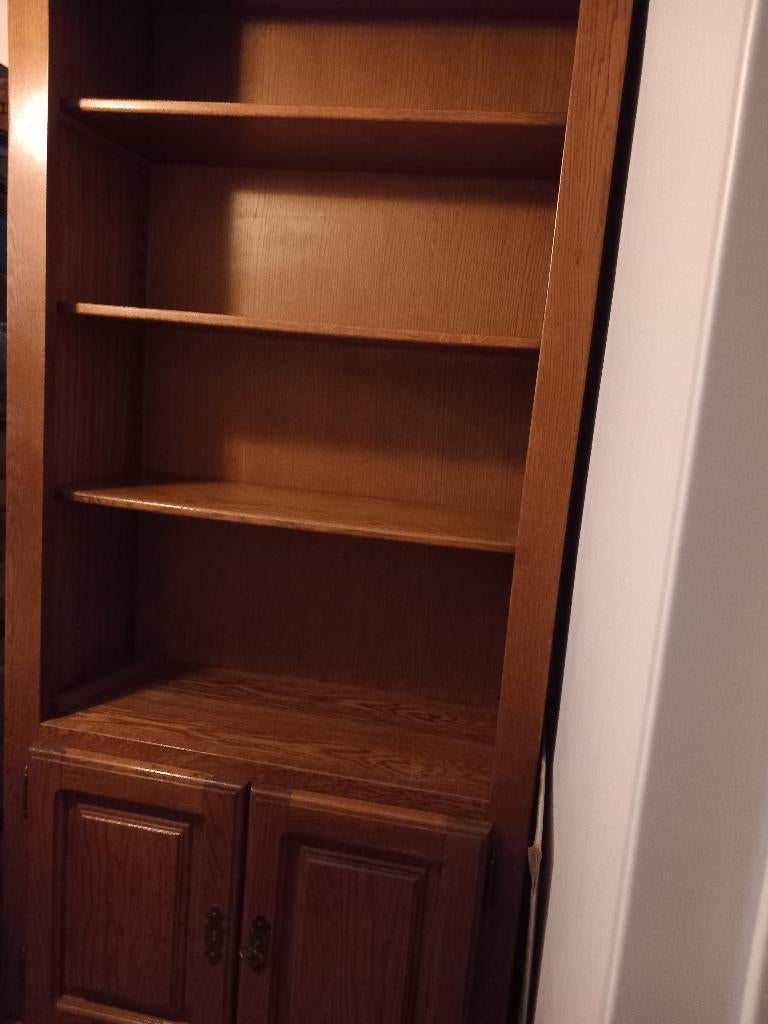 Eiken kast, Enlèvement