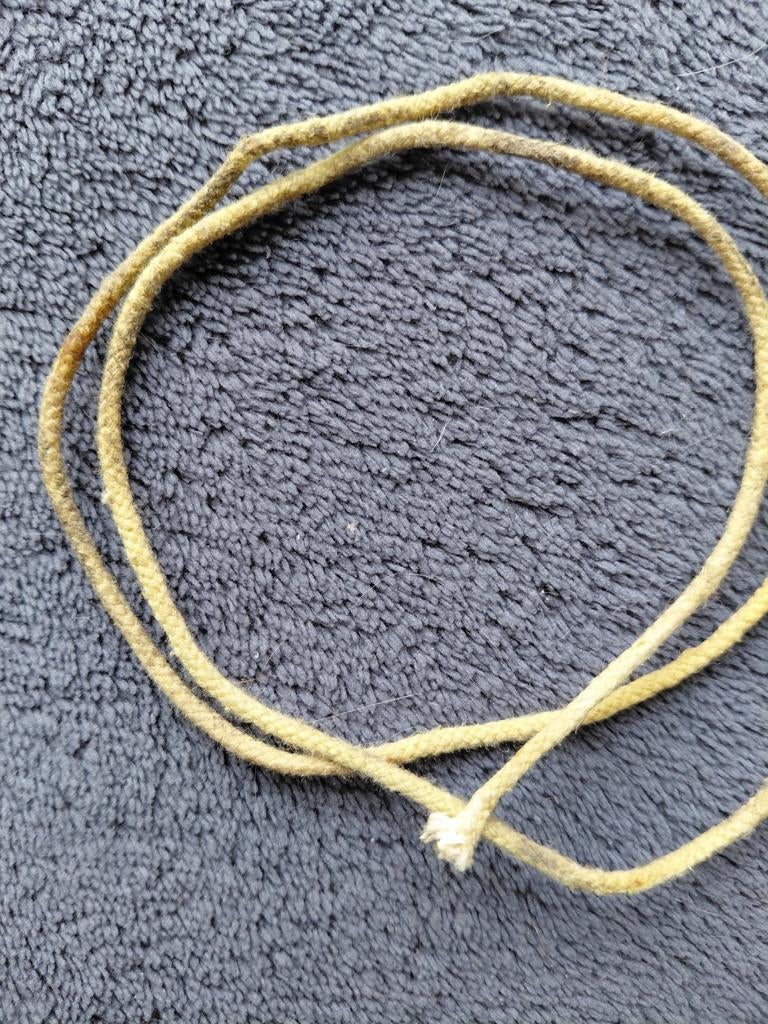 Trektouwtje Duitse helm WO2., Ophalen of Verzenden