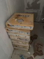 Nouvelles tuiles, Enlèvement, Neuf