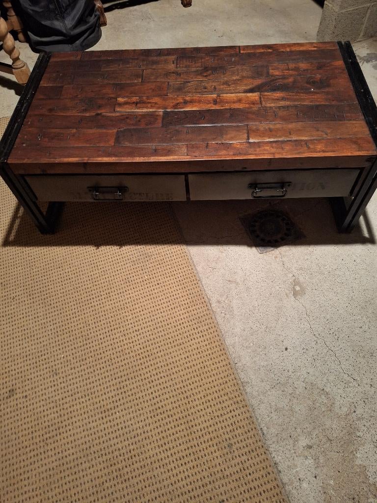 Table de salon  industrielle, Maison & Meubles, 100 à 150 cm, Moins de 50 cm, Industrielle, Comme neuf