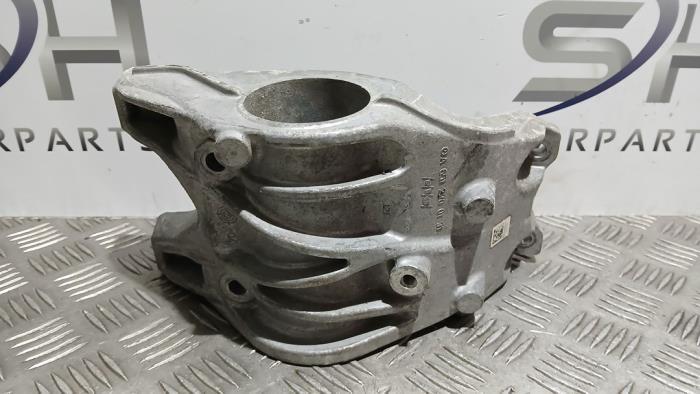 Support cardan d'un Mercedes GLA, Autos : Pièces & Accessoires, Freins & Transmission, Mercedes-Benz, Utilisé, 3 mois de garantie