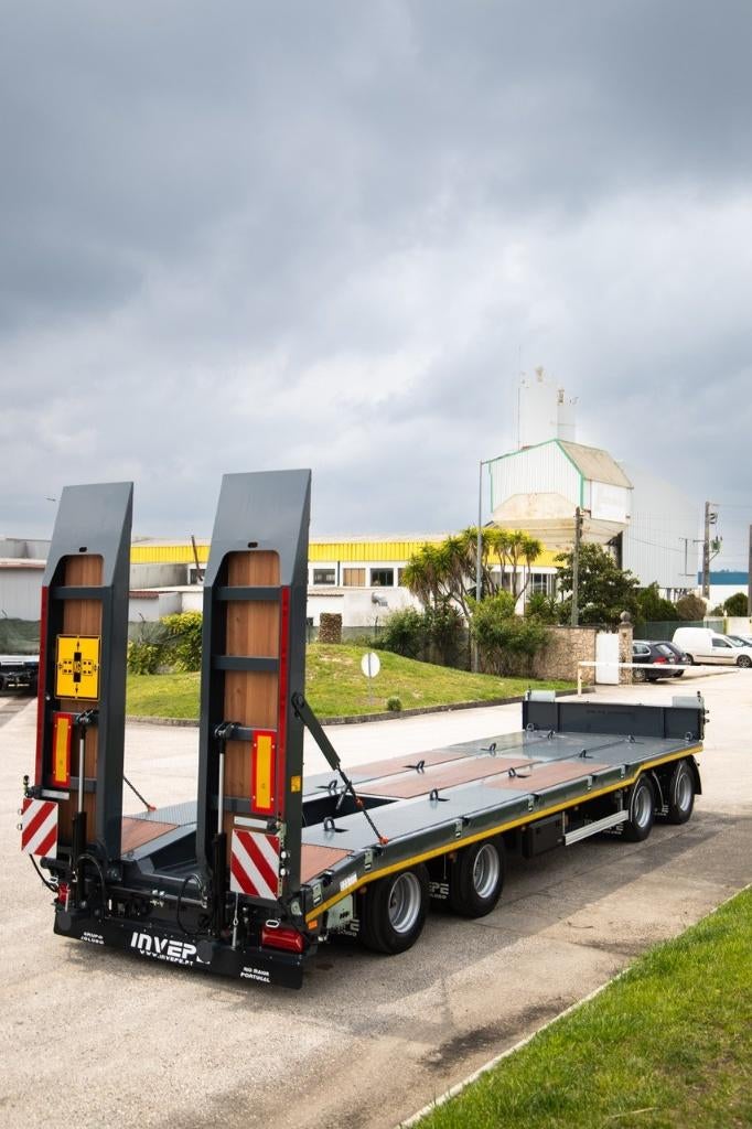 Lowloader remorqué - ATS - INVEPE, Entreprise, Électrique, Achat