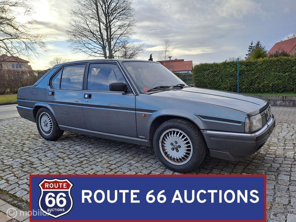 Alfa Romeo 90 2.5 V6 Quadrifoglio Oro | 1986 | Route 66 Auct, Auto's, Zwart, Bedrijf, Handgeschakeld, Overige carrosserie