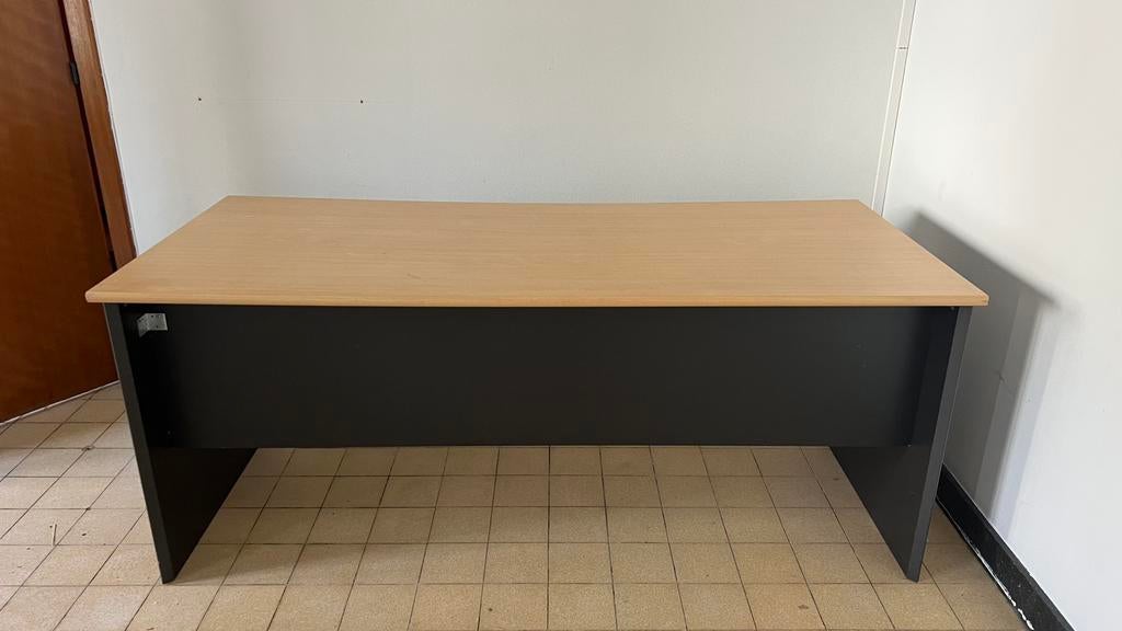 Grote en kleine bureau, Huis en Inrichting, Ophalen, Zo goed als nieuw