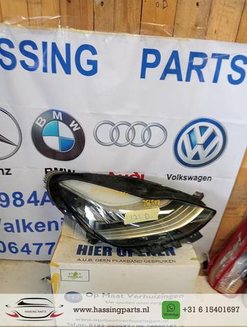 TESLA MODEL 3 Koplampen Rechts met artikelnummer 1077372-00 beschikbaar voor biedingen