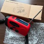 Radio-manivelle solaire avec lampe de poche et batterie exte, Enlèvement ou Envoi, Neuf, Radio