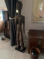 Ancienne statue africaine en bois, Enlèvement, Utilisé