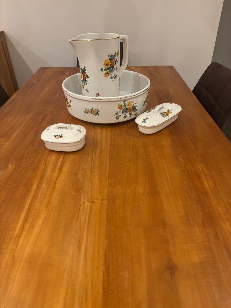 Ensemble toilette de la Faïencerie Saint-Ghislain,, Enlèvement