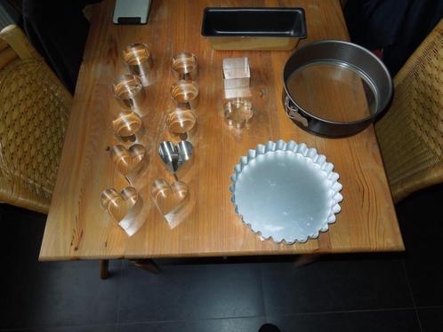verschillende bakvormen, Hobby en Vrije tijd, Taarten en Cupcakes maken, Nieuw, Bakvorm, Taarten of Cupcakes, Ophalen of Verzenden