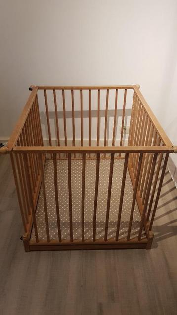 Houten box voor baby's beschikbaar voor biedingen
