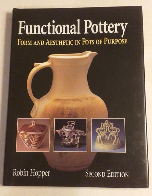 Functional pottery: Form and aesthetic in pots of purpose., Livres, Art & Culture | Arts plastiques, Enlèvement ou Envoi