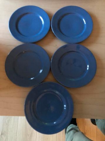 Set van 5 grote blauwe porseleinen borden beschikbaar voor biedingen