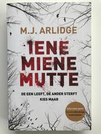 M.J. Arlidge, Iene miene mutte, Boeken, Zo goed als nieuw, Ophalen, M.J. Arlidge