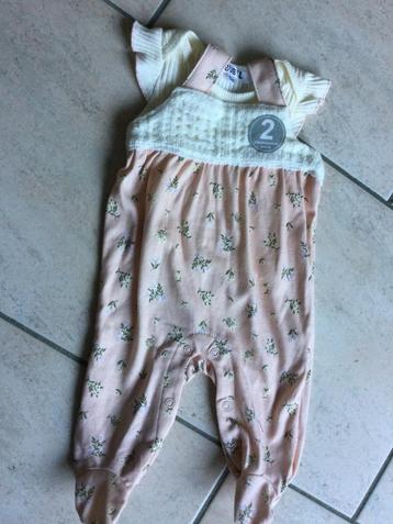 SET „BUB'L” (NIEUW) 0-3 MAANDEN+SCHOEN+HANDDOEK beschikbaar voor biedingen