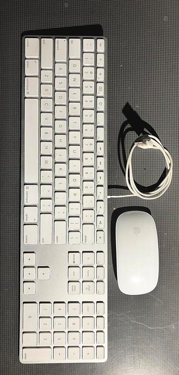 Qwerty KB en BT muis, Enlèvement, Comme neuf