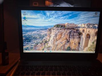 Acer Aspire E5-571 - Windows 10 Home - 8GB RAM - 932GB HDD
 beschikbaar voor biedingen