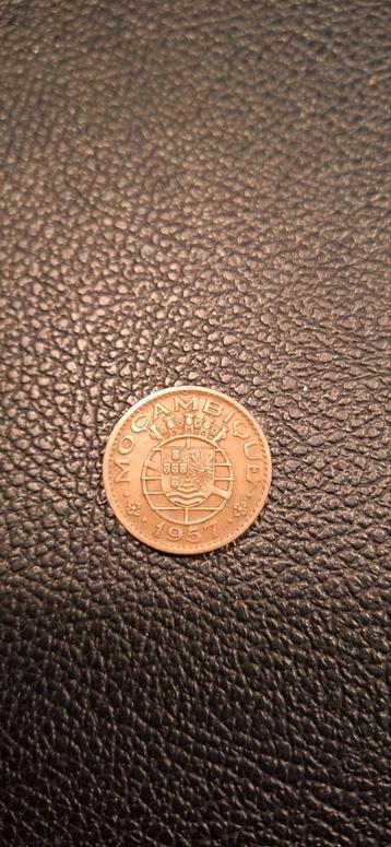 1##  Mozambique (Portugal)1 escudos 1957, Postzegels en Munten, Ophalen of Verzenden