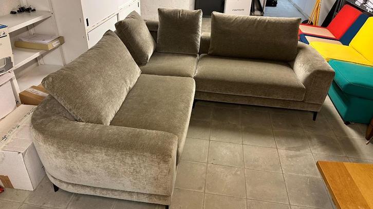 Macazz hoekbank in grijs, Huis en Inrichting, Zetels | Zetels, Zo goed als nieuw, Hoekbank, Driepersoons, 300 cm of meer, 125 tot 150 cm