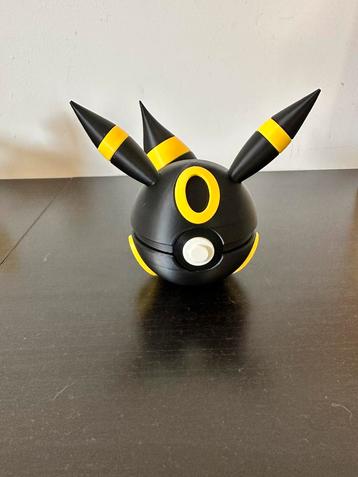 Pokémon Pokéball Umbreon beschikbaar voor biedingen