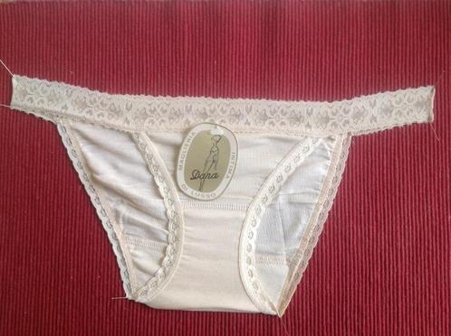 LINGERIE DE LUXE/Fin de série, Vêtements | Femmes, Sous-vêtements & Lingerie, Slip, Beige, Enlèvement ou Envoi