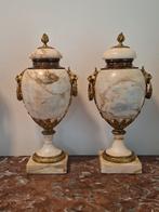 2 mooie antieke casoletten in marmeren brons 43 cm hoog, Ophalen of Verzenden