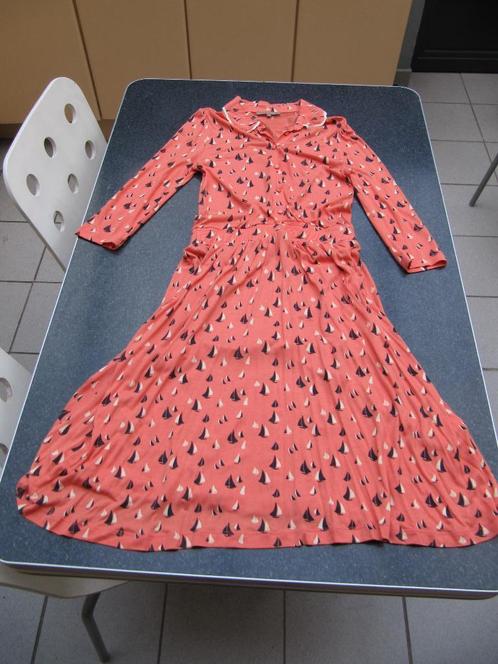 jurk Mint & Berry, medium, zalmroze met print bootjes, Kleding | Dames, Jurken, Zo goed als nieuw, Maat 38/40 (M), Roze, Ophalen of Verzenden
