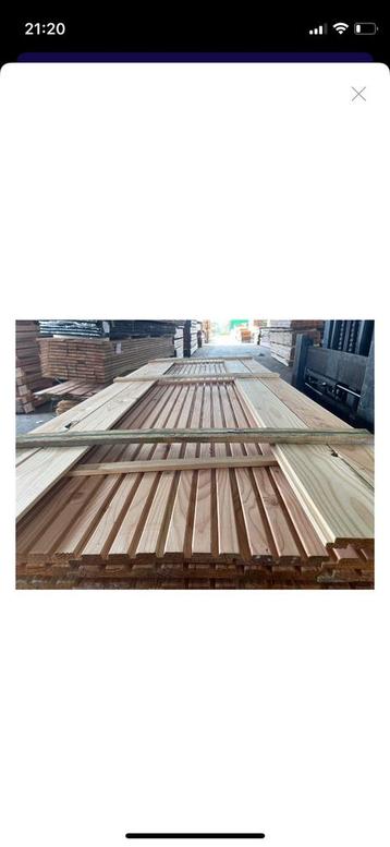 Gevelbekleding Tripel design douglas hout beschikbaar voor biedingen