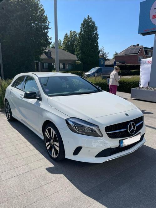 Mercedes Benz A180 met nieuwe winterbanden op velg incl., Auto's, Mercedes-Benz, Particulier, A-Klasse, ABS, Adaptieve lichten