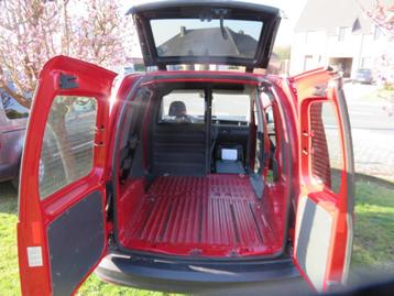 volkswagen caddy lichte vracht..01/2019, Autos, Rouge, 75 kW, Achat, Euro 6