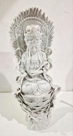 Kwan Yin figure,  wit porselein,  Gwanyin on lotus flower, Ophalen of Verzenden