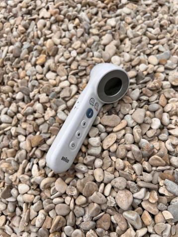 Braun infrarood, digitale thermometer beschikbaar voor biedingen