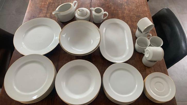Serviesset 37-delig voor 6 personen, Huis en Inrichting, Keuken | Servies, Gebruikt, Compleet servies, Effen, Porselein, Ophalen