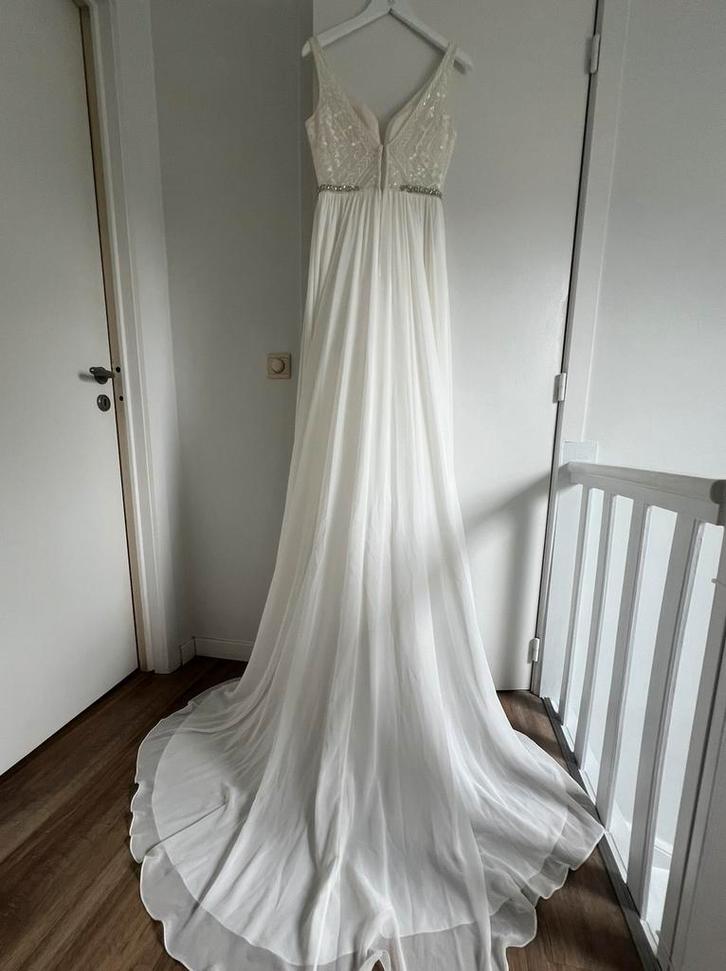 Nieuwe boho trouwjurk - maat 36/38 (UK 10), Kleding | Dames, Trouwkleding en Trouwaccessoires, Nieuw, Trouwjurk, Wit, Ophalen