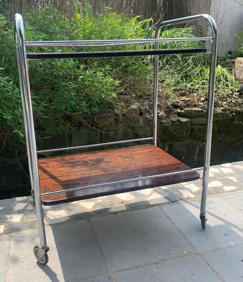Chariot de service vintage sur roulettes en formica et métal, Antiek en Kunst, Antiek | Meubels | Tafels, Ophalen