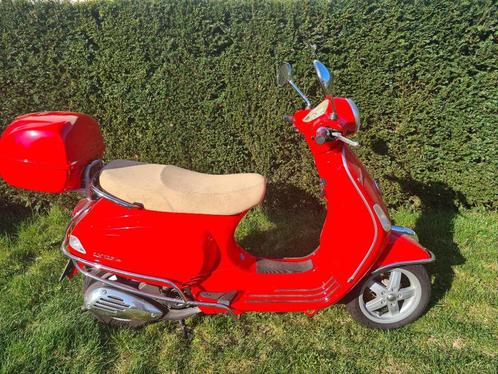 Vespa LX 125 i.e., Motoren, Motoren | Piaggio, Particulier, Scooter, 11 kW of minder, 1 cilinder, Ophalen