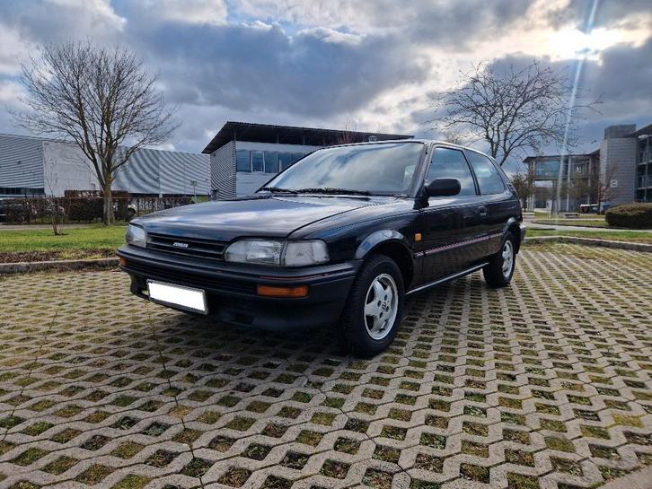 Toyota Corolla E90, prete à immatriculer, reprise Possible, Autos, Oldtimers & Ancêtres, Particulier, Toyota, Essence, Hatchback