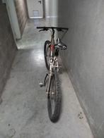 Fiets  grijs met rode strepen,banden blazen niet op., Fietsen en Brommers, Fietsen | Crossfietsen en BMX, Ophalen of Verzenden
