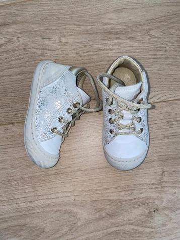 Chaussure Naturino blanche/dorée