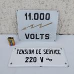 2 GEËMAILLEERDE PLATEN 11000 VOLTS TENSION DE SERVICE 220 V, Ophalen of Verzenden, Gebruikt, Reclamebord