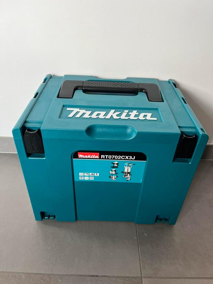 Makita 230V boven- en kantenfrees, Doe-het-zelf en Bouw, Gereedschap | Machine-onderdelen en Toebehoren, Nieuw, Ophalen