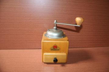 dienes decoratieve Koffiemolen beschikbaar voor biedingen