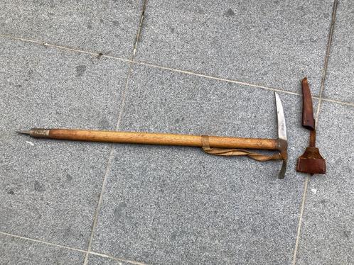 antiek  marke mischabel Swiss  Ice axe, Antiek en Kunst, Antiek | Gereedschap en Instrumenten, Ophalen