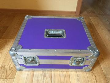 flightcase original mauve pour technics sl 1200/1210 disponible aux enchères