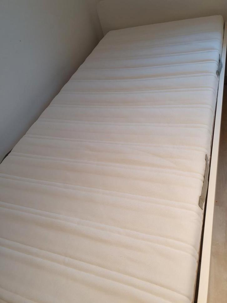 Lit complet 1 personne + rangements  Ikea, Maison & Meubles, Chambre à coucher | Lits, Enlèvement