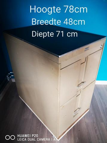 RÉTRO IJZEREN ARCHIEF KAST MET 2 GROTE LADEN, Huis en Inrichting, Kasten | Roldeurkasten en Archiefkasten, Minder dan 50 cm, Gebruikt